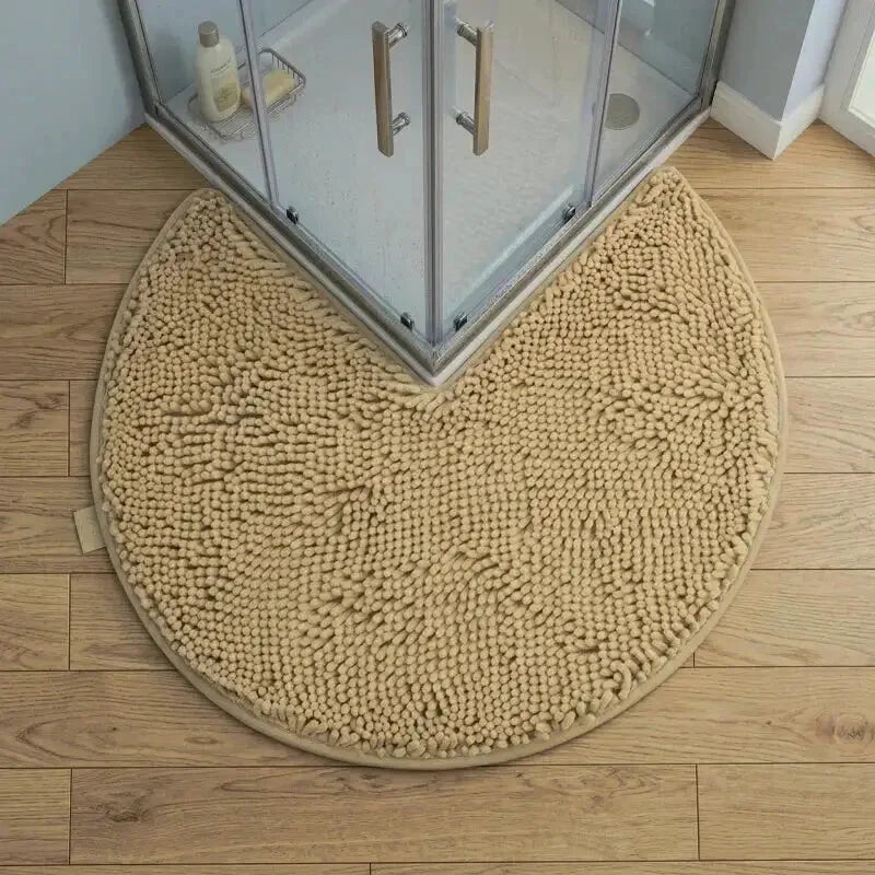 Grand tapis salle de bain original absorbant et antidérapant, séchage rapide, idéal pour apporter confort et design à votre espace bain.
